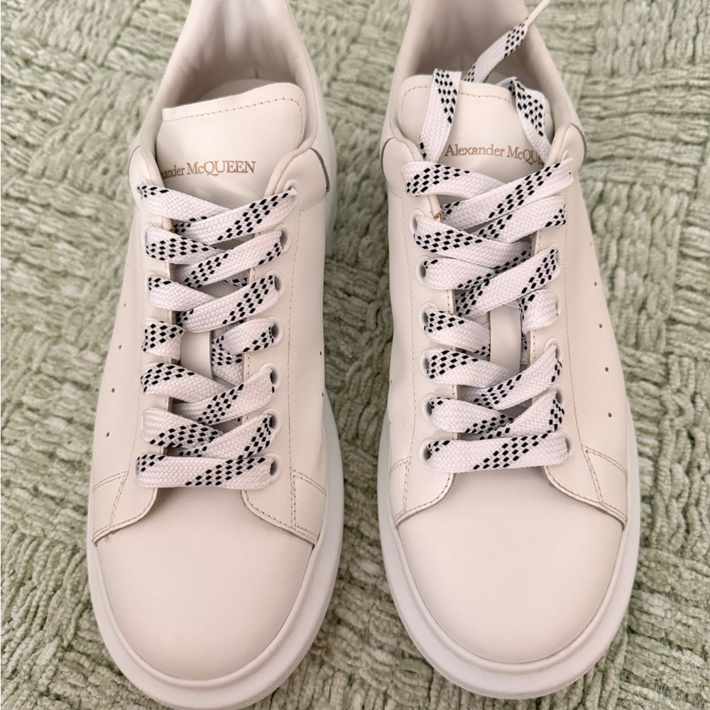Alexander McQueen White Leather Oversized Sneakers with Black-Detail Laces